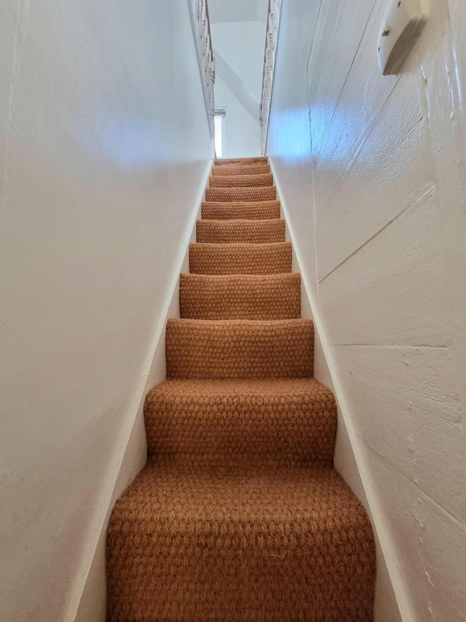 West Hill Retreat Seaview Balcony Chic Loft Studio & Free Parking Hastings Dış mekan fotoğraf