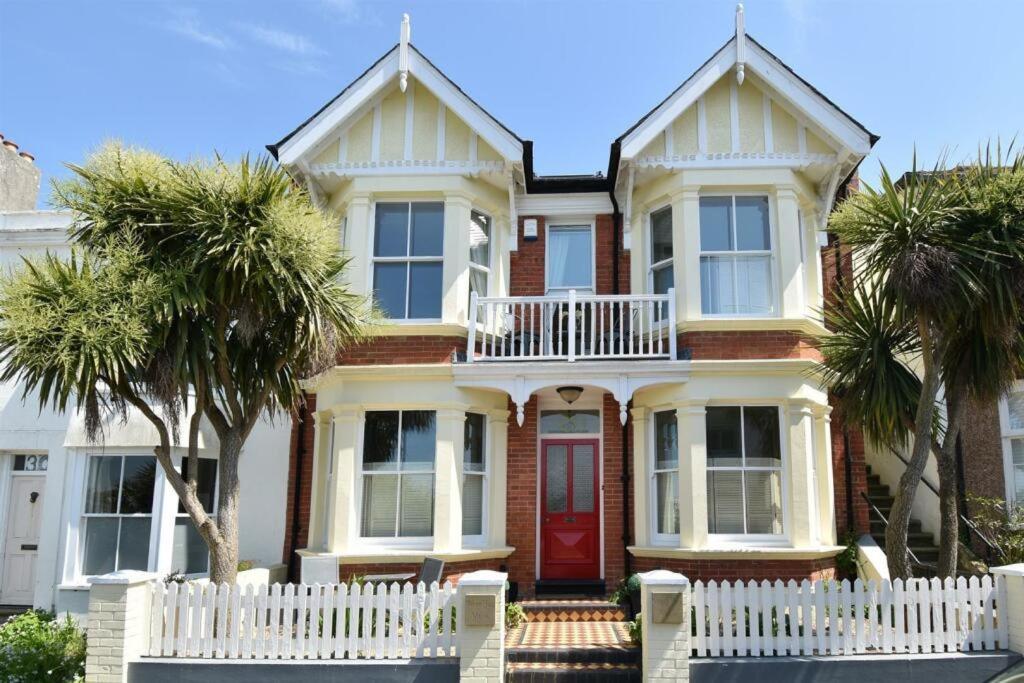 West Hill Retreat Seaview Balcony Chic Loft Studio & Free Parking Hastings Dış mekan fotoğraf
